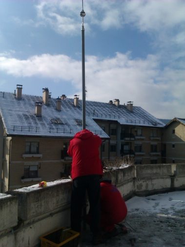 Postavljanje gromboranskih instalacija, gromobrana, brojača udara groma, gromobranskog uzemljenja, Uređaja sa ranim startovanjem