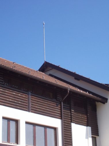 Postavljanje gromboranskih instalacija, gromobrana, brojača udara groma, gromobranskog uzemljenja, Uređaja sa ranim startovanjem